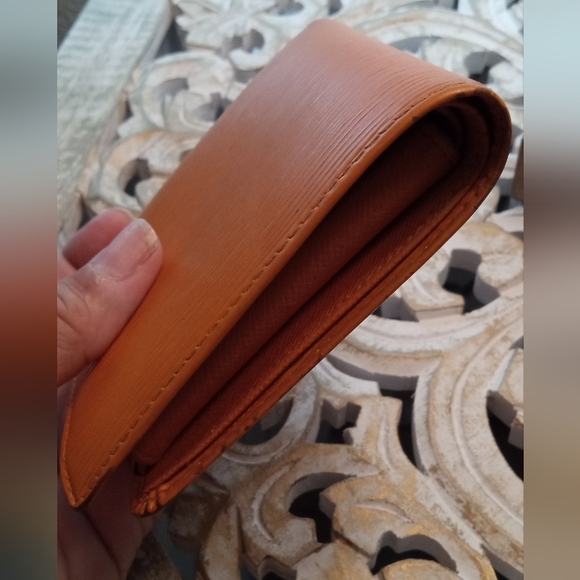 Sale ~ Louis Vuitton Epi Bifold Wallet, 🧡 Orange - 100% Authentic - Picture 12 of 12